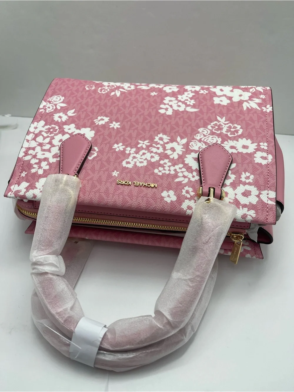 MICHAEL KORS Marilyn Md Printed Signature Logo Satchel Crossbody 
Carnation 
NWT - Picture 7 of 16